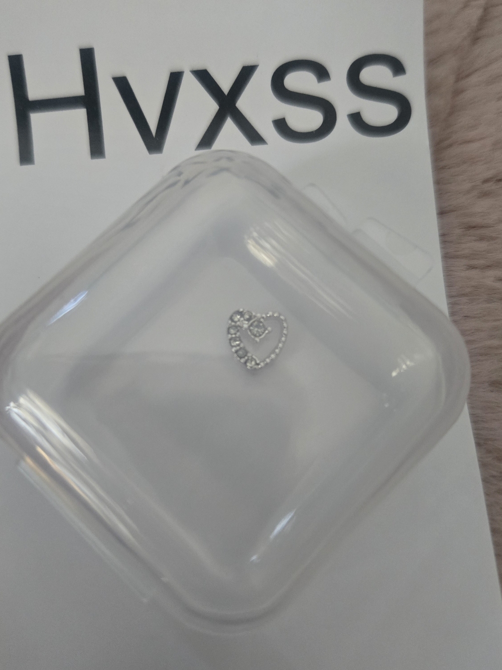 Silver Heart Decorative AirTag Case Accent